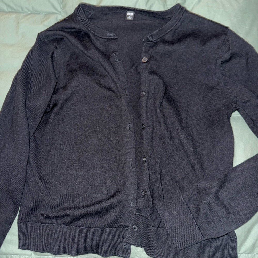 Uniqlo Classic Black Women's Cardigan Sweater